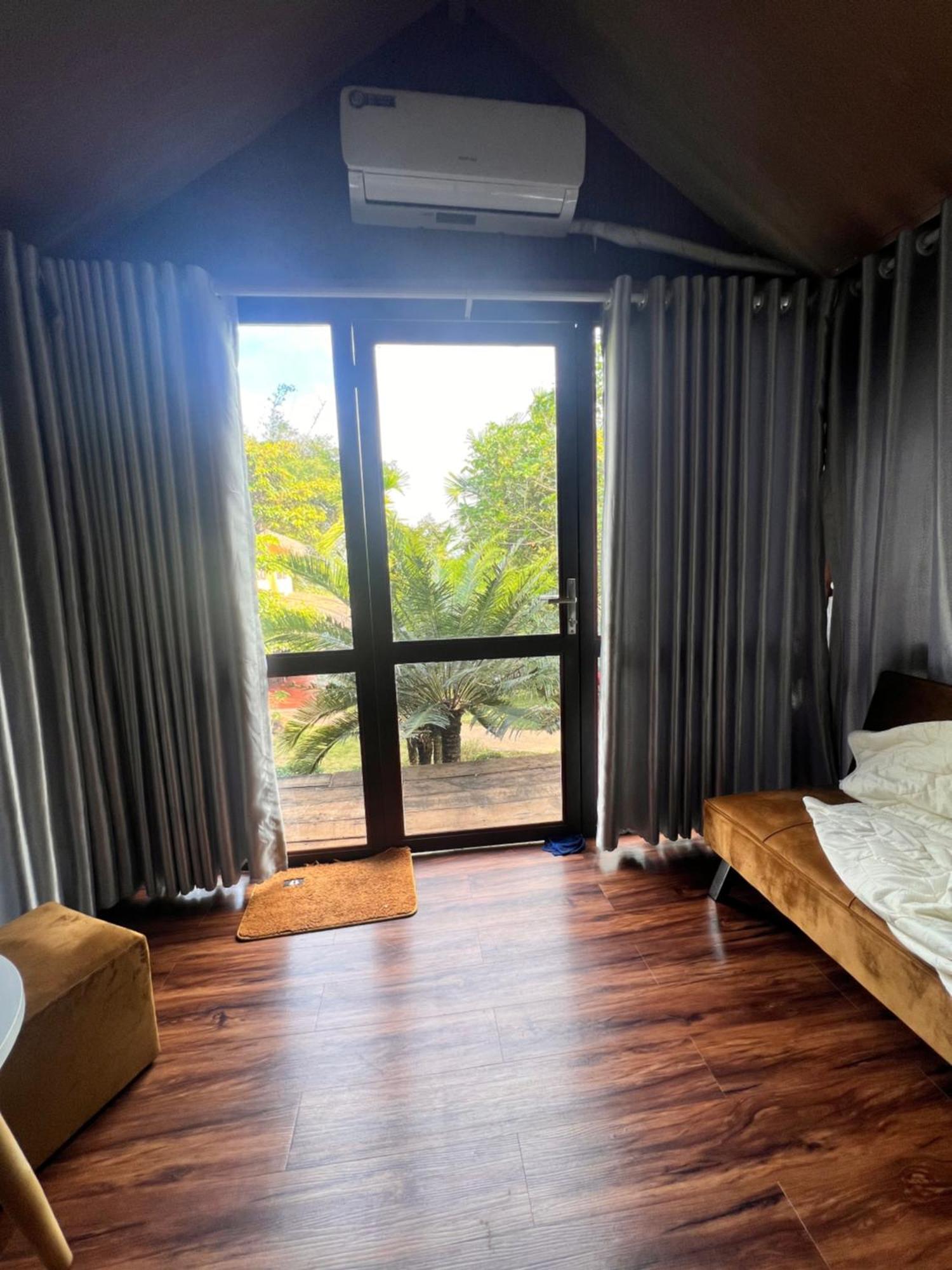 Komleo Farm Hotel Buon Ma Thuot Buitenkant foto
