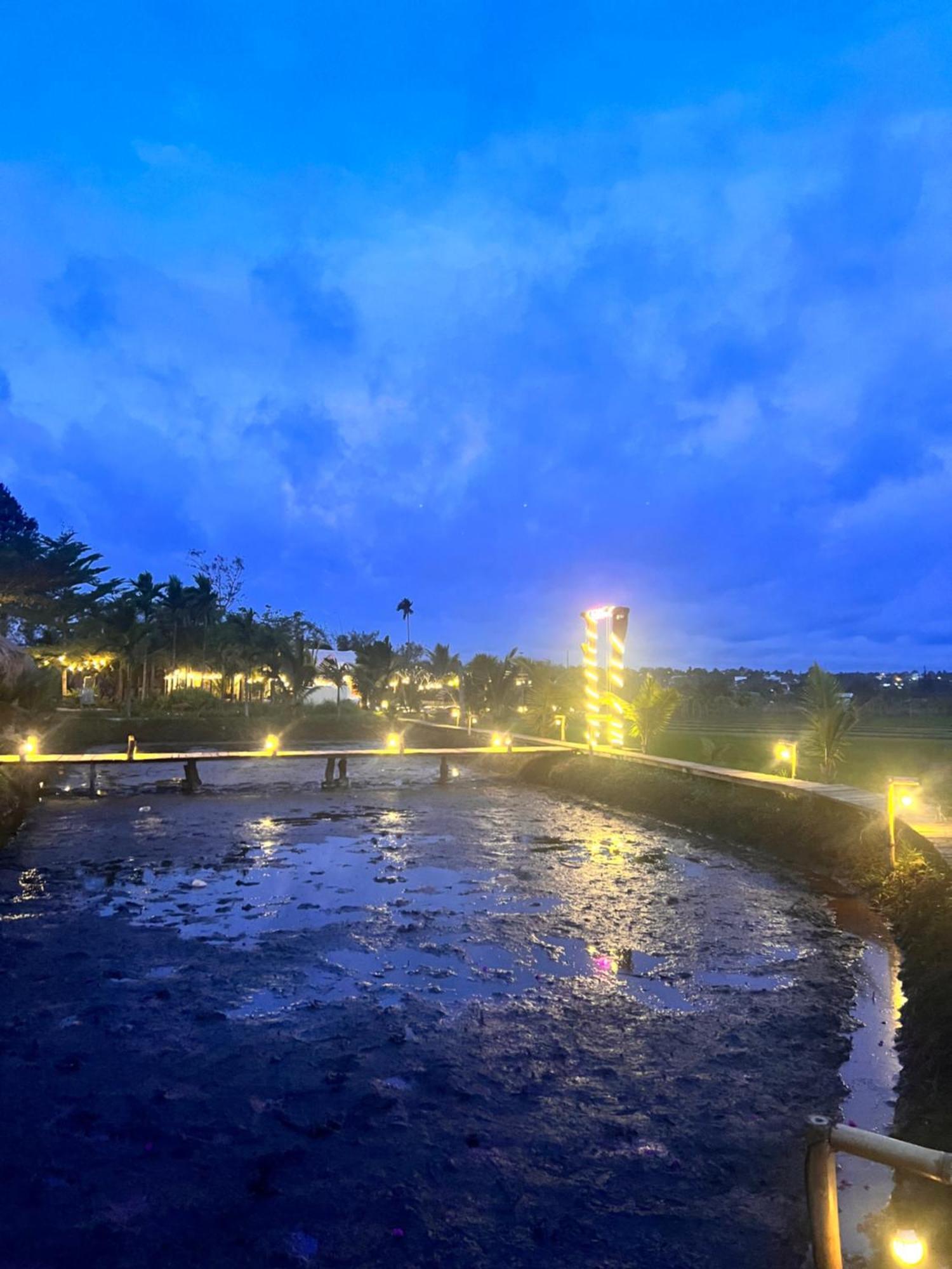 Komleo Farm Hotel Buon Ma Thuot Buitenkant foto