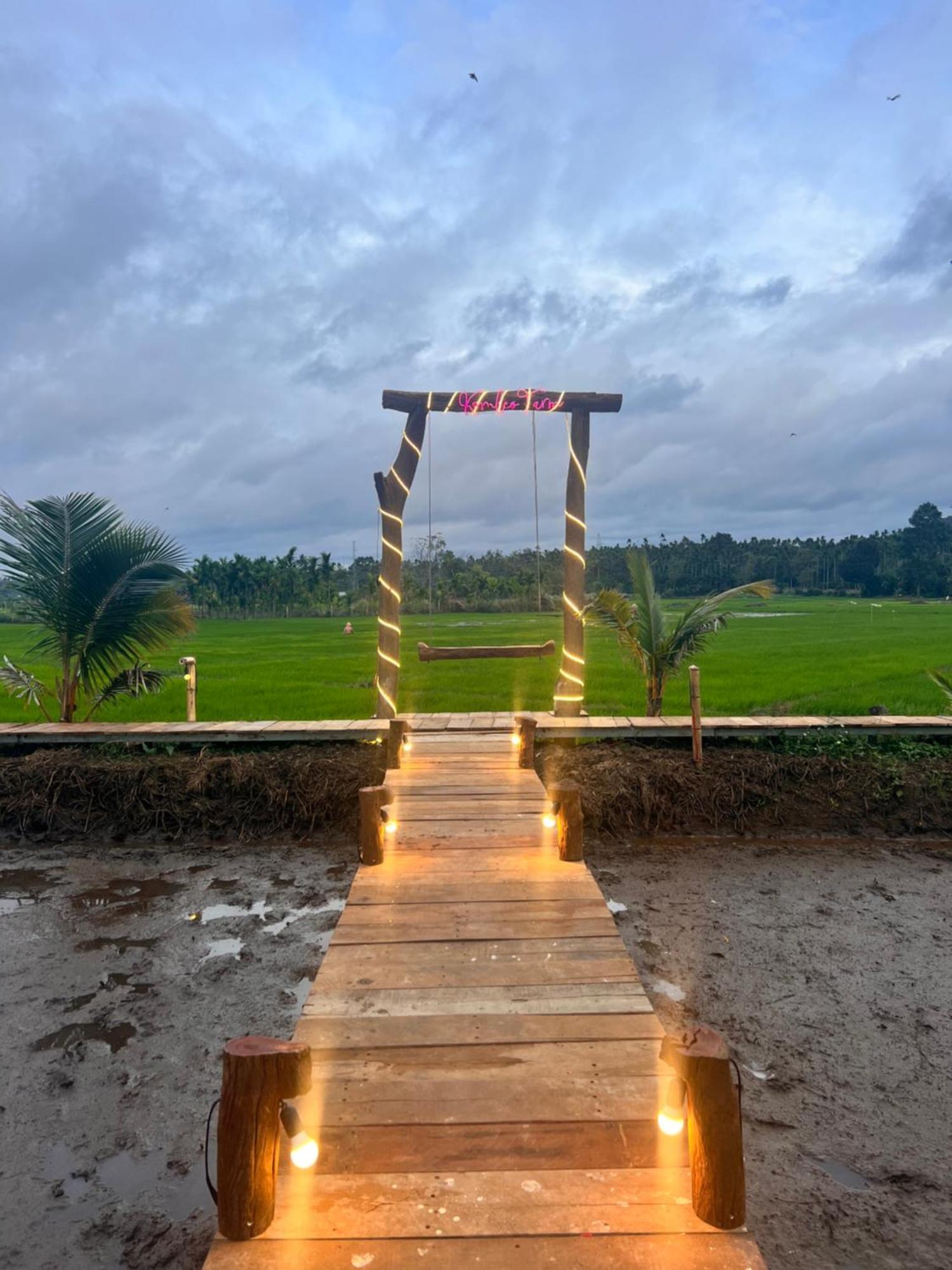 Komleo Farm Hotel Buon Ma Thuot Buitenkant foto