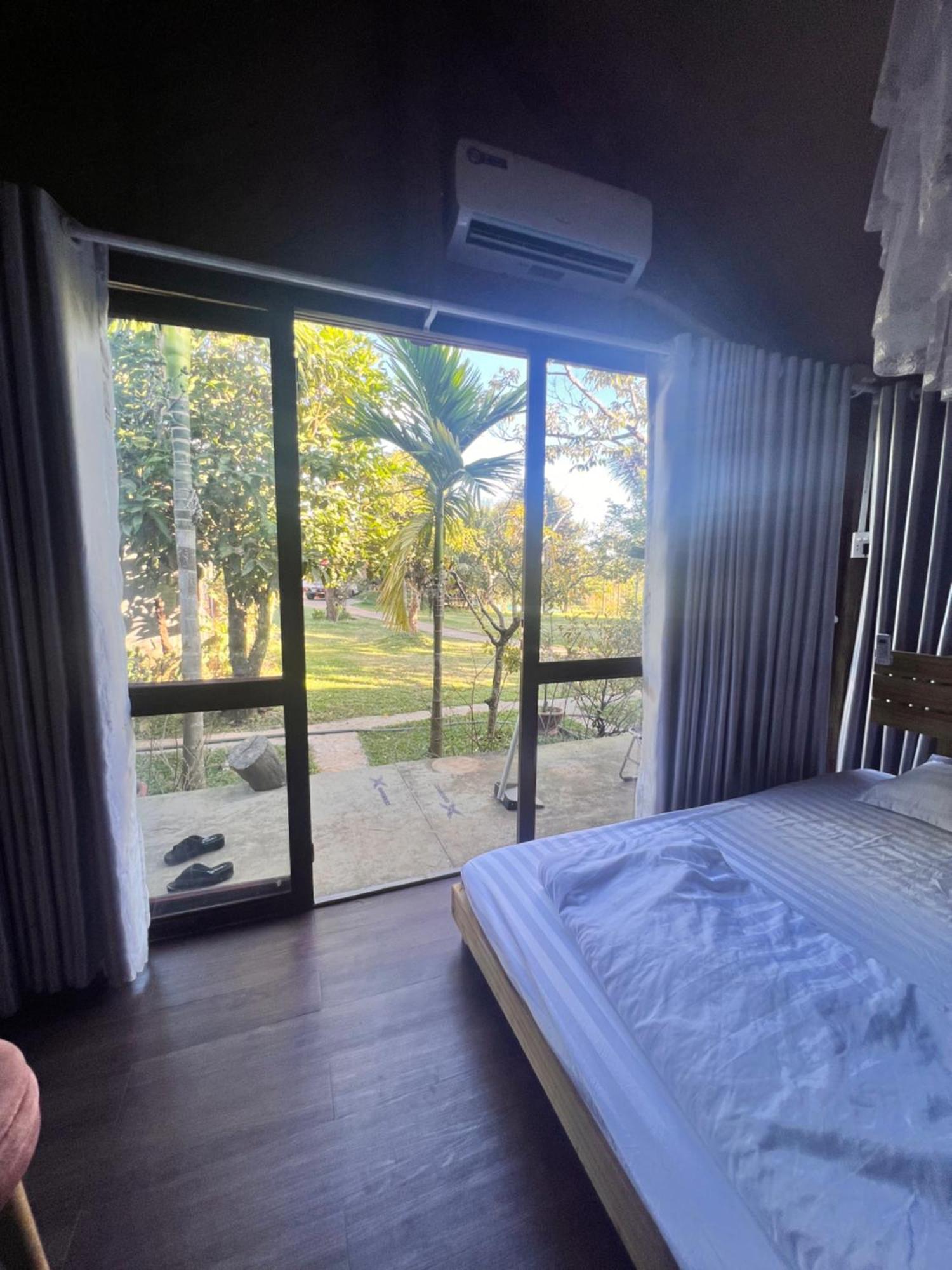 Komleo Farm Hotel Buon Ma Thuot Buitenkant foto